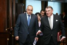 Die Delegationsreise des Ost-Ausschusses war im Januar 2010 bei einem Treffen zwischen dem Ost-Ausschuss-Vorsitzenden Klaus Mangold (re.) und dem bulgarischen Ministerpräsidenten Boyko Borisov vereinbart worden. Foto: OA-Archiv
