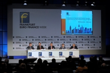 Peter Tils, Péter Oszkó, Klaus Mangold, Andrei Borodin und Sergei Dubinin (v.l.n.r.) duskutierten bei der Euro Finance Week über die Lehren aus der Krise