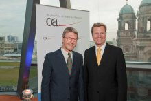 Waren sich bei der Frage der Visaproblematik einig: Vorsitzender des Ost-Ausschusses Eckhard Cordes und Bundesaußenminister Guido Westerwelle (rechts).