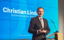 Finanzminister Lindner will auch privates Kapital für den Wiederaufbau mobilisieren. Foto: Ekaterina Zershchikova