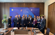 Die Delegation bei Premierminister Mamin. Foto: E. Kinsbruner