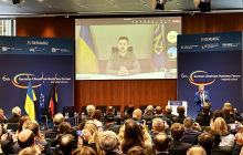 Ein Höhepunkt des 6. Deutsch-Ukrainischen Wirtschaftsforums war die Live-Zuschaltung zu Präsident Wolodymyr Selenskyj nach Kyjiw. Foto: Kruppa
