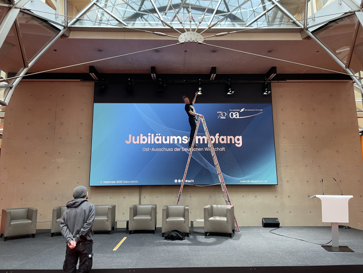 Die Vorbereitung zur Jubiläumsveranstaltung läuft. Foto: C. Himmighoffen