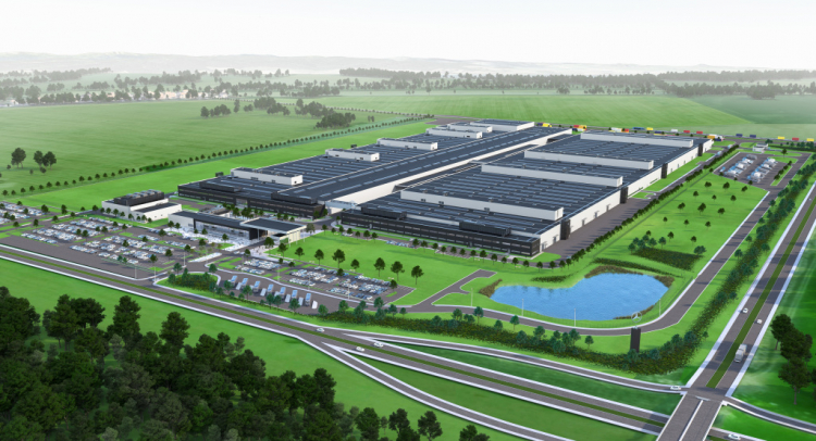 Hightech-Fabrik für Vierzylinder-Motoren von Mercedes-Benz Cars in Jawór, Foto: Daimler