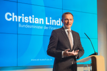 Finanzminister Lindner will auch privates Kapital für den Wiederaufbau mobilisieren. Foto: Ekaterina Zershchikova