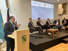 Der Botschafter Kasachstans in Berlin Nurlan Onzhanov warb eindringlich um deutsch-kasachische Kooperationen im Rohstoffsektor. Foto: Andreas Metz