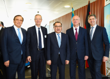 v.l.n.r.: Meiram Prsembayev; Michael Harms; S.E. Nurlan Onzhanov; Roman Sklyar; Marck Wengrzik, Foto: Katrin Hoffmann
