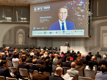 Für den Ost-Ausschuss eröffnete der Stellvertretende Vorsitzende Philipp Haußmann die Veranstaltung. Foto: Andreas Metz