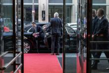 Präsident Selenskyj auf dem Weg zum Unternehmertreffen. Foto © Amélie Losier