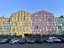 Stadtviertel Comfort Town in Kyjiw: Vor dem russischen Invasionskrieg boomte der Wohnungsbau in der ukrainischen Hauptstadt, dann folgte ein starker Einbruch. Inzwischen ist die Branche dabei, sich zu erholen und bietet große Chancen auch für deutsche Unternehmen. Foto: Andreas Metz 