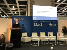 Regionaldirektor Stadnicki eröffnete das Polen-Forum auf der bautec. Foto: C. Himmighoffen